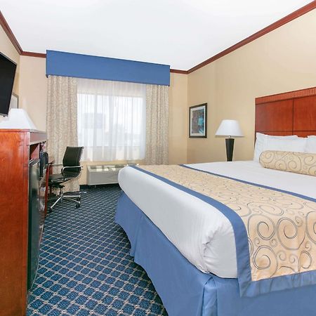 เบย์มอนต์ บาย วินด์แฮม แมคคอมบ์ Hotel แมคโคม ภายนอก รูปภาพ