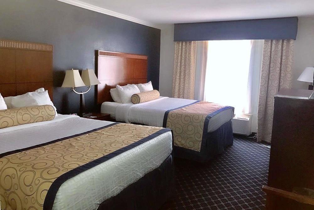 เบย์มอนต์ บาย วินด์แฮม แมคคอมบ์ Hotel แมคโคม ภายนอก รูปภาพ
