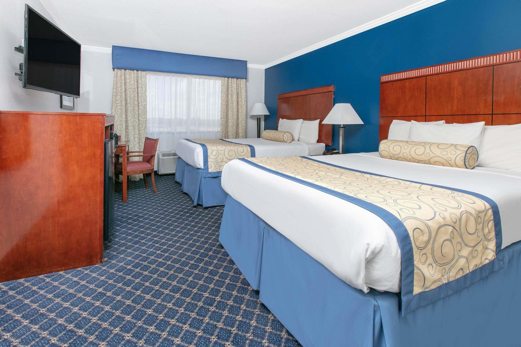 เบย์มอนต์ บาย วินด์แฮม แมคคอมบ์ Hotel แมคโคม ภายนอก รูปภาพ