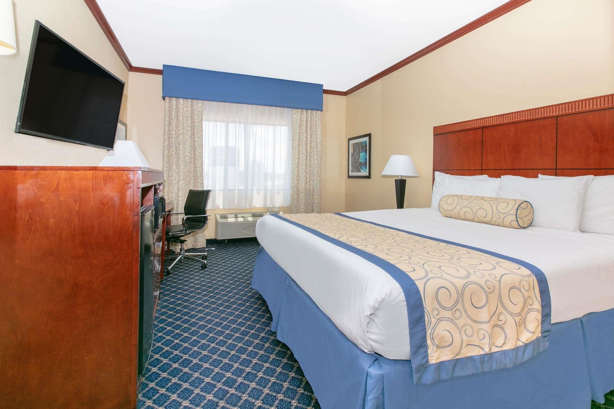 เบย์มอนต์ บาย วินด์แฮม แมคคอมบ์ Hotel แมคโคม ภายนอก รูปภาพ