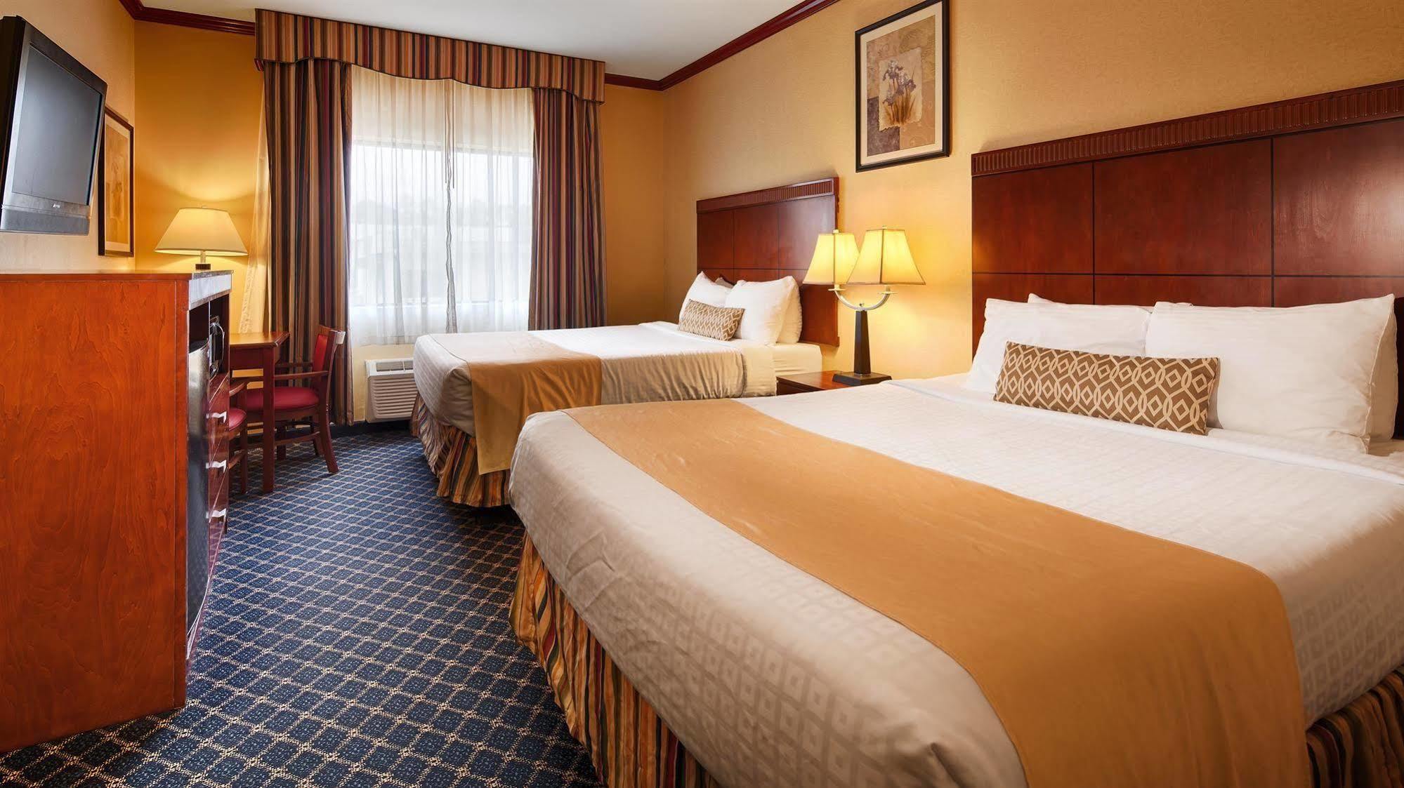 เบย์มอนต์ บาย วินด์แฮม แมคคอมบ์ Hotel แมคโคม ภายนอก รูปภาพ